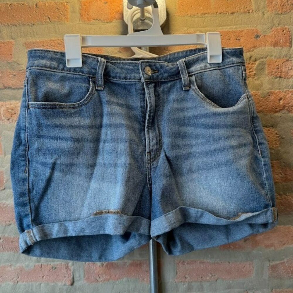 Old Navy High Rise Jean Shorts - Size 14